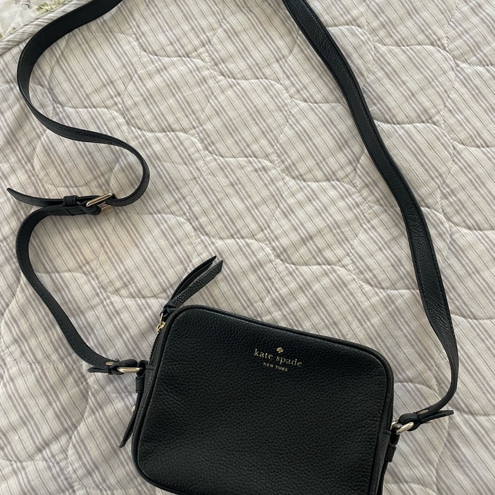 Kate Spade Elegant Black Crossbody Bag - Picture 2 of 7